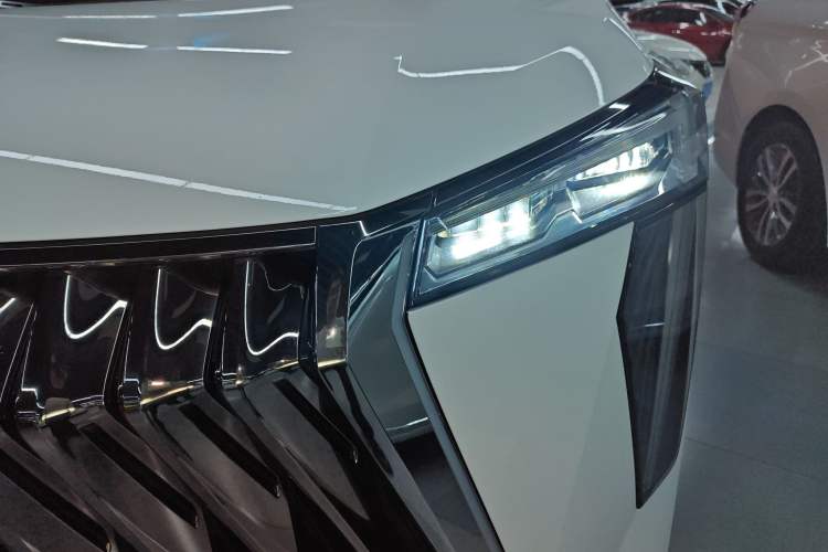 Used GAC Trumpchi M8 2023 Zongshi Series 400T Flagship Edition Left Front Headlight