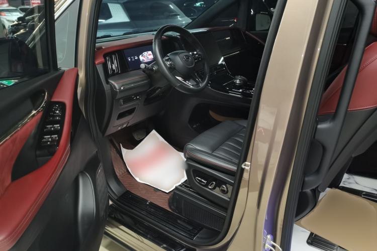 Used GAC Trumpchi M8 2023 Zongshi Series Dual-Motor Flagship Edition Left Front Seat