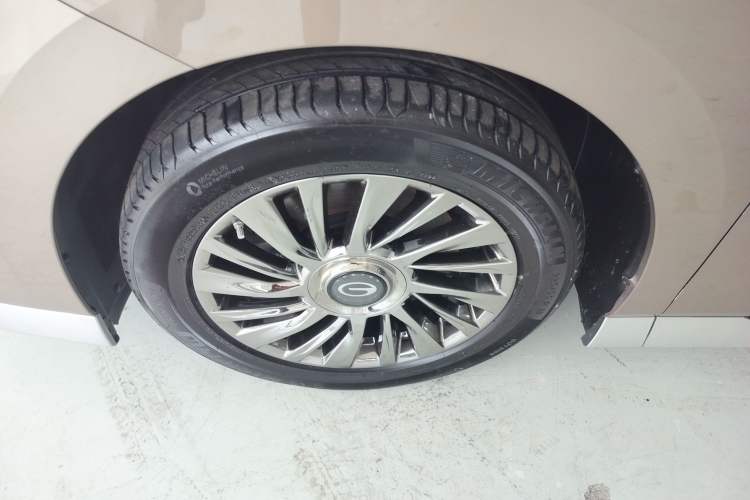 Used GAC Trumpchi M8 2023 Zongshi Series 400T Ultimate Edition Left Front Wheel Hub