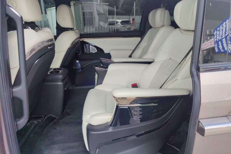 Used GAC Trumpchi M8 2023 Zongshi Series Dual-Motor Flagship Edition Left Rear Seat