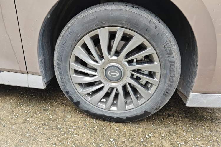 Used GAC Trumpchi M8 2023 Zongshi Series 400T Flagship Edition Right Front Wheel Hub