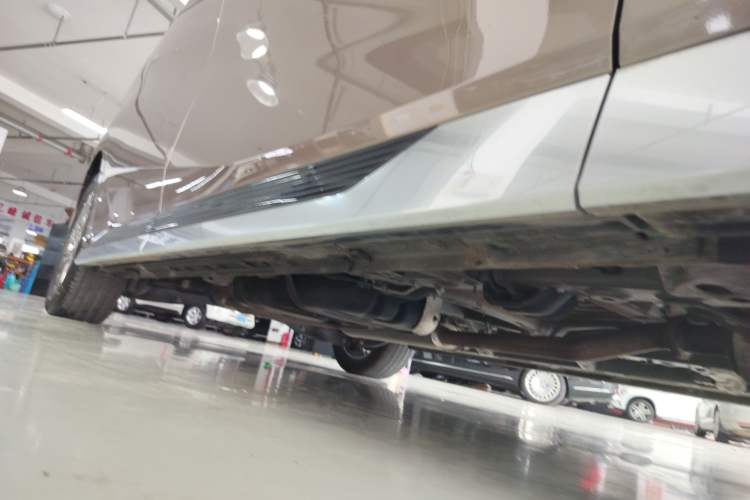 Used GAC Trumpchi M8 2023 Zongshi Series 400T Ultimate Edition Right Side Sill
