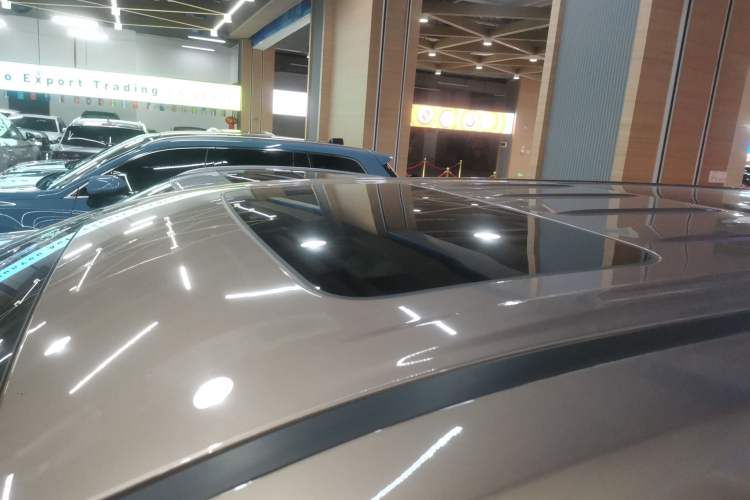 Used GAC Trumpchi M8 2023 Zongshi Series Dual-Motor Flagship Edition Roof