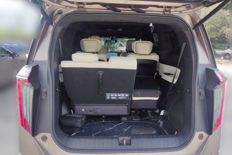 Used GAC Trumpchi M8 2023 Zongshi Series Dual-Motor Flagship Edition Trunk