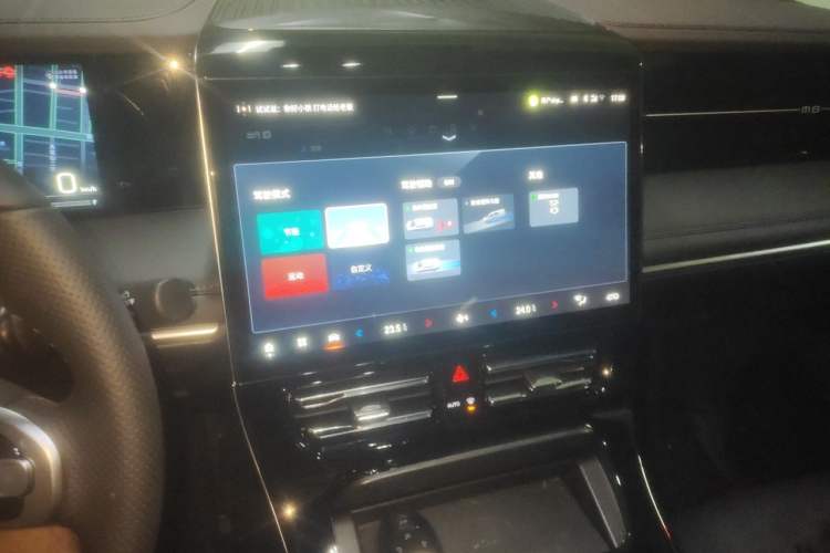 Used GAC Trumpchi M8 2024 Master Series 400T Prestige Edition Audio And AC Panel