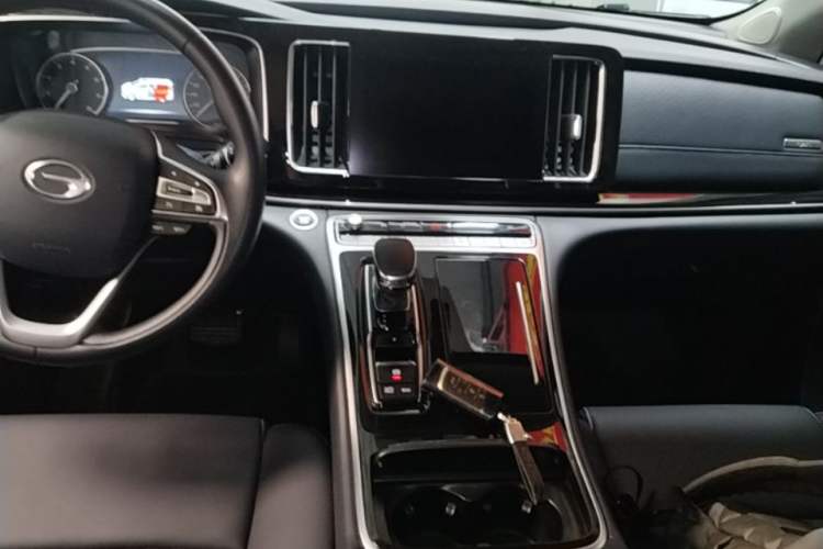 Used GAC Trumpchi M8 2024 Lingxiu Series 390T Luxury Edition Audio And AC Panel