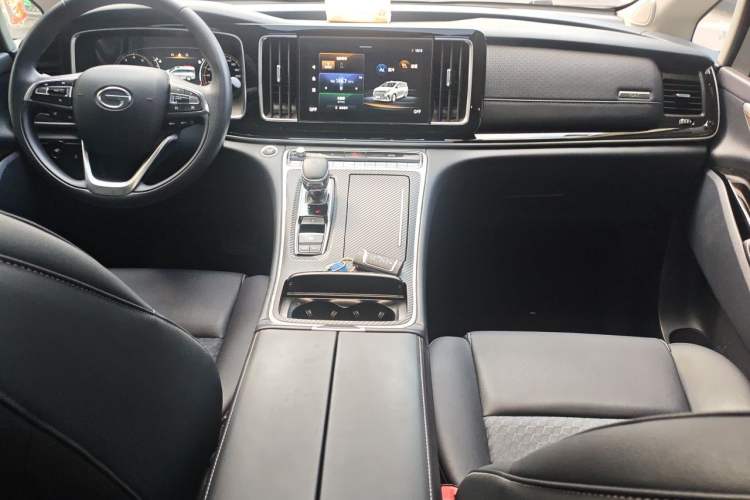 Used GAC Trumpchi M8 2024 Lingxiu Series 390T Luxury Edition Audio And AC Panel