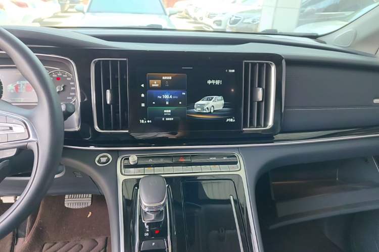 Used GAC Trumpchi M8 2024 Lingxiu Series 390T Luxury Edition Audio And AC Panel