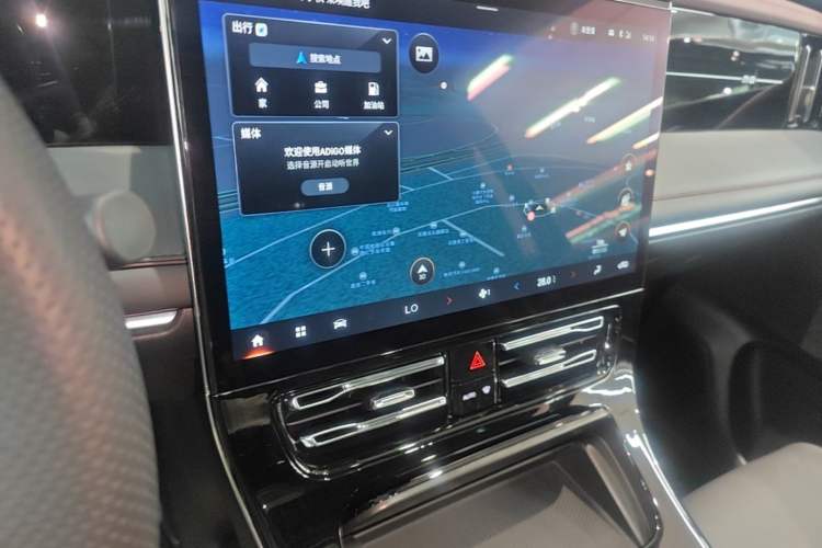Used GAC Trumpchi M8 2024 Master Series 400T Prestige Edition Audio And AC Panel