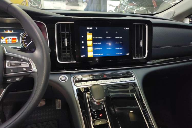 Used GAC Trumpchi M8 2024 Lingxiu Series 390T Luxury Edition Audio And AC Panel