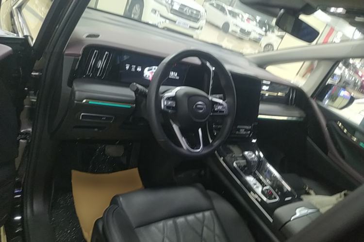 Used GAC Trumpchi M8 2024 Master Series 400T Ultimate Edition Center Console