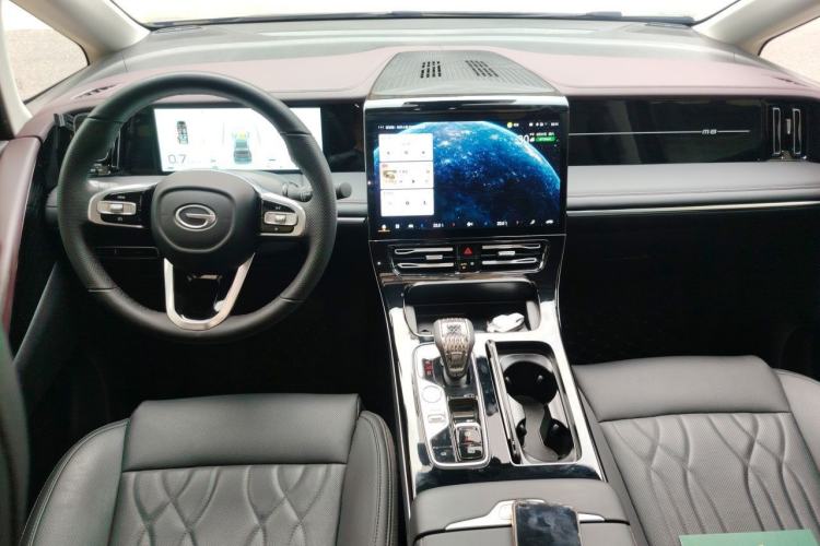 Used GAC Trumpchi M8 2024 Master Series 400T Prestige Edition Center Console