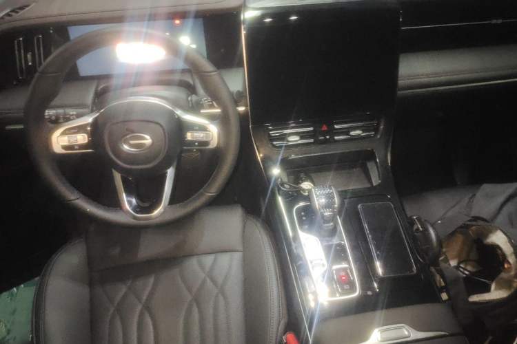 Used GAC Trumpchi M8 2024 Master Series 400T Prestige Edition Center Console