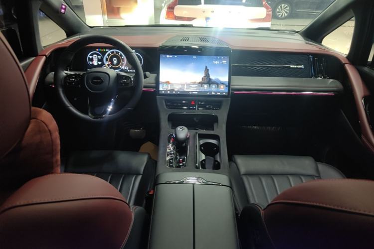 Used GAC Trumpchi M8 2024 Zongshi Series 400T Pioneer Edition Center Console