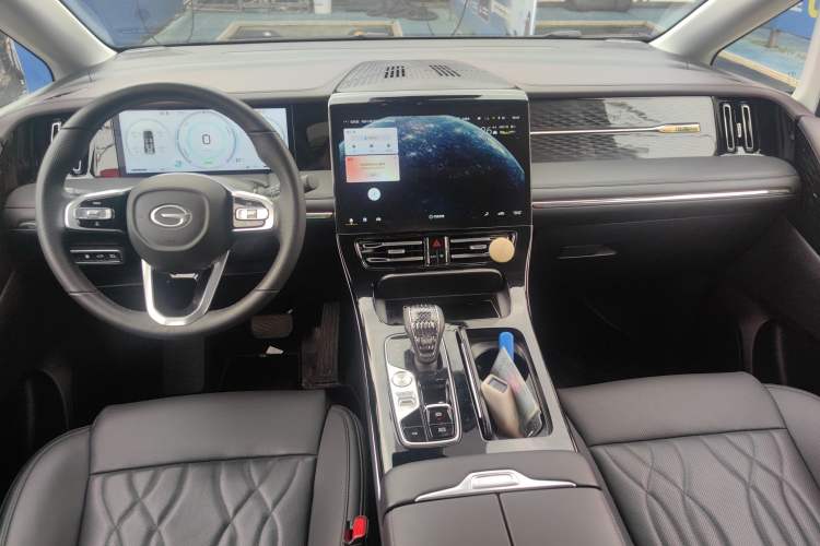 Used GAC Trumpchi M8 2024 Master Series Super Hybrid Edition Center Console