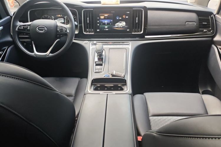 Used GAC Trumpchi M8 2024 Lingxiu Series 390T Luxury Edition Center Console