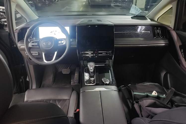 Used GAC Trumpchi M8 2024 Master Series 400T Ultimate Edition Center Console