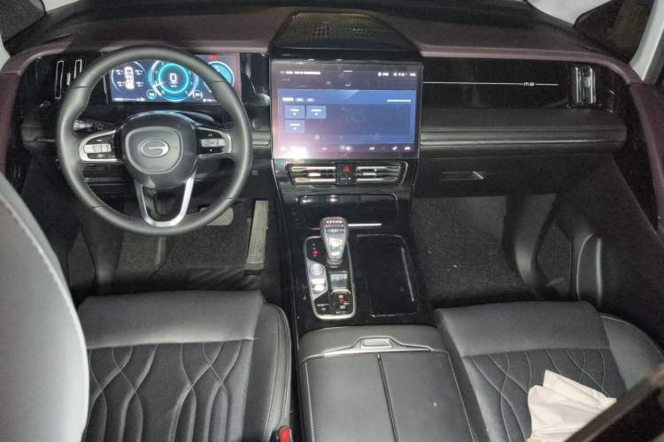 Used GAC Trumpchi M8 2024 Master Series 400T Prestige Edition Center Console