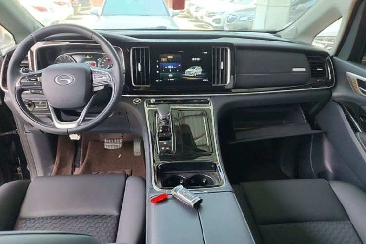 Used GAC Trumpchi M8 2024 Lingxiu Series 390T Luxury Edition Center Console