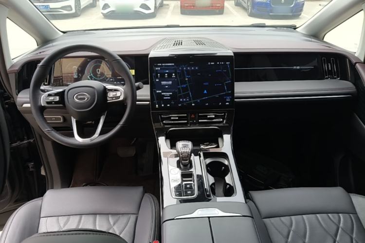 Used GAC Trumpchi M8 2024 Master Series 400T Prestige Edition Center Console