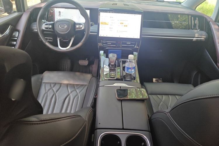 Used GAC Trumpchi M8 2024 Master Series 400T Prestige Edition Center Console