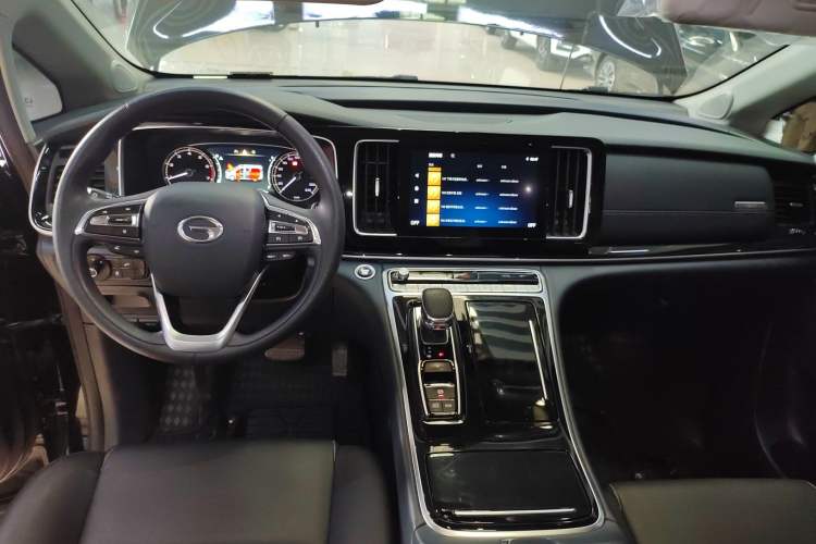 Used GAC Trumpchi M8 2024 Lingxiu Series 390T Luxury Edition Center Console