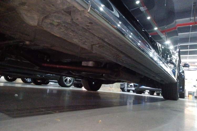 Used GAC Trumpchi M8 2024 Master Series 400T Prestige Edition Chassis Front Left