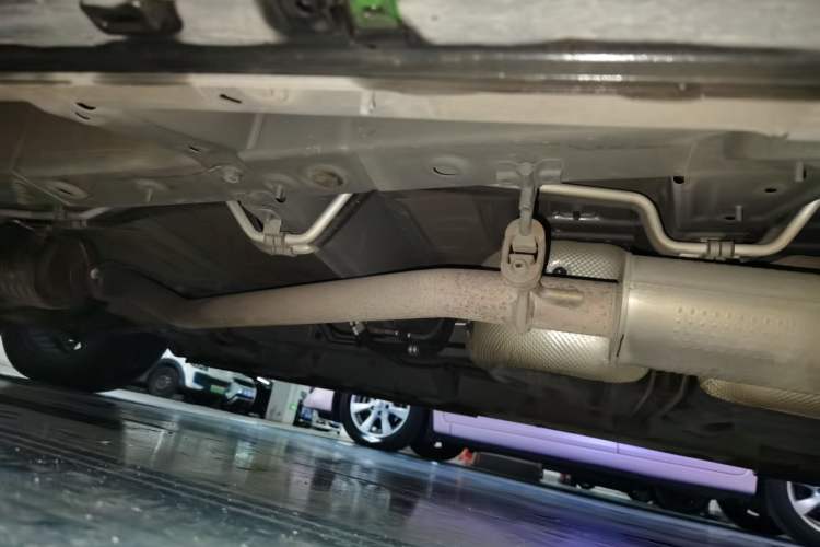 Used GAC Trumpchi M8 2024 Master Series 400T Ultimate Edition Chassis Front Left