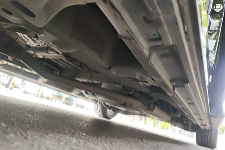 Used GAC Trumpchi M8 2024 Master Series 400T Prestige Edition Chassis Front Left