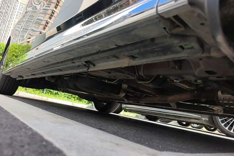 Used GAC Trumpchi M8 2024 Master Series 400T Prestige Edition Chassis Front Right