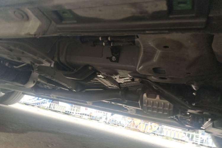 Used GAC Trumpchi M8 2024 Zongshi Series 400T Ultimate Edition Chassis Front Right