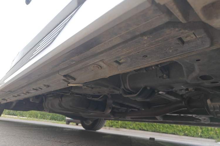 Used GAC Trumpchi M8 2024 Zongshi Series 400T Ultimate Edition Chassis Front Right