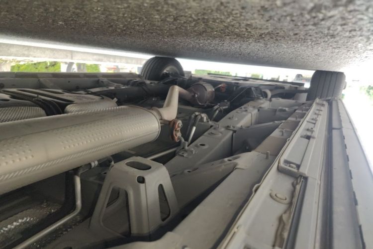 Used GAC Trumpchi M8 2024 Zongshi Series 400T Ultimate Edition Chassis Front Right