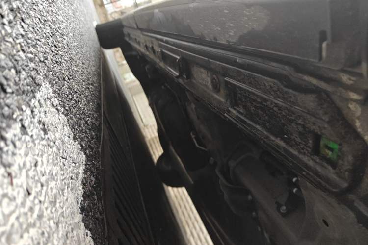 Used GAC Trumpchi M8 2024 Master Series 400T Prestige Edition Chassis Front Right