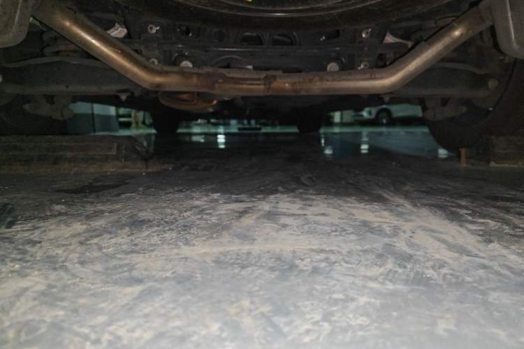 Used GAC Trumpchi M8 2024 Lingxiu Series 390T Deluxe Edition Chassis Rear