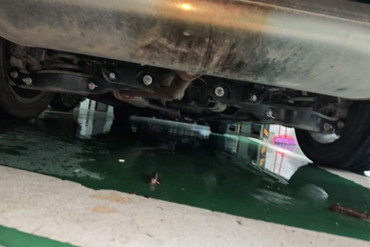 Used GAC Trumpchi M8 2024 Zongshi Series 400T Pioneer Edition Chassis Rear