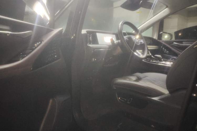 Used GAC Trumpchi M8 2024 Master Series 400T Prestige Edition Driver Seat