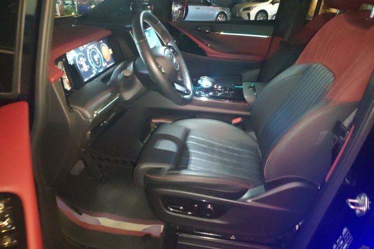 Used GAC Trumpchi M8 2024 Zongshi Series Dual-Motor Supreme Edition Driver Seat