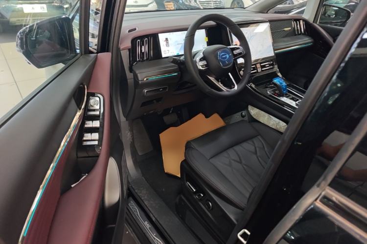 Used GAC Trumpchi M8 2024 Master Series 400T Ultimate Edition Driver Seat