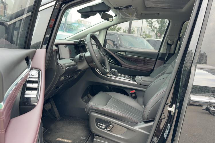 Used GAC Trumpchi M8 2024 Master Series 400T Prestige Edition Driver Seat