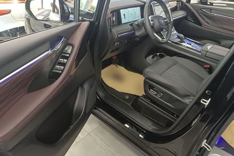 Used GAC Trumpchi M8 2024 Master Series 400T Prestige Edition Driver Seat