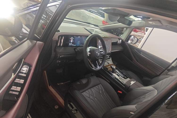 Used GAC Trumpchi M8 2024 Master Series 400T Prestige Edition Driver Seat