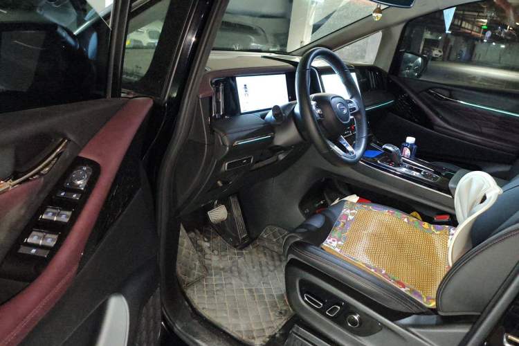 Used GAC Trumpchi M8 2024 Master Series 400T Ultimate Edition Driver Seat