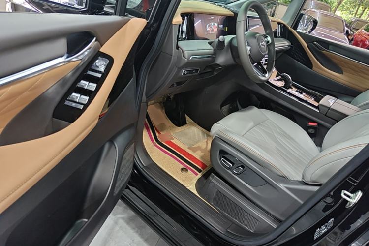 Used GAC Trumpchi M8 2024 Master Series 400T Prestige Edition Driver Seat