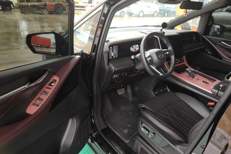 Used GAC Trumpchi M8 2024 Master Series 400T Prestige Edition Driver Seat