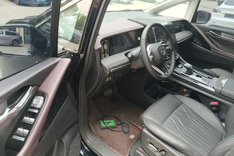 Used GAC Trumpchi M8 2024 Master Series 400T Prestige Edition Driver Seat