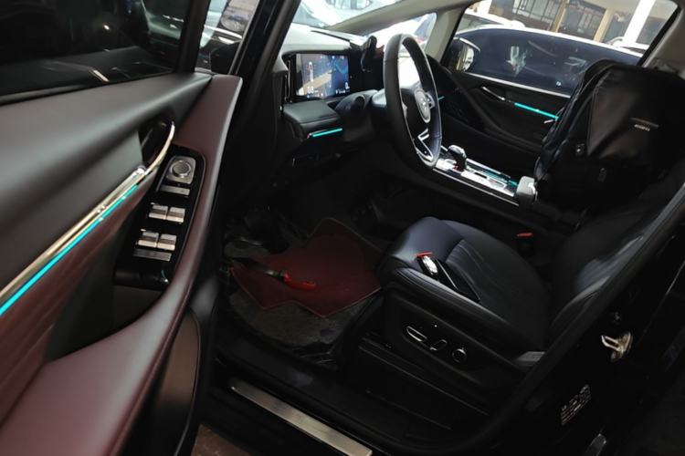 Used GAC Trumpchi M8 2024 Master Series 400T Ultimate Edition Driver Seat