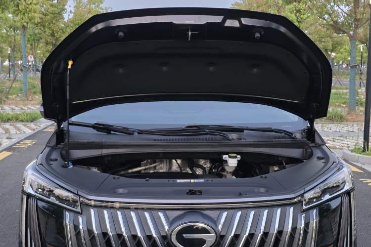 Used GAC Trumpchi M8 2024 Master Series 400T Ultimate Edition Engine Bay