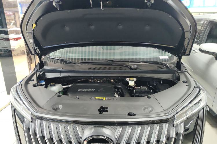 Used GAC Trumpchi M8 2024 Master Series 400T Prestige Edition Engine Bay