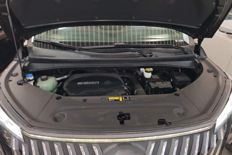 Used GAC Trumpchi M8 2024 Master Series 400T Ultimate Edition Engine Bay